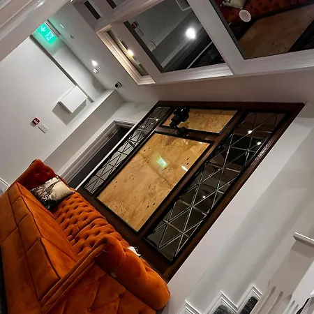 53 Luxury Hotel